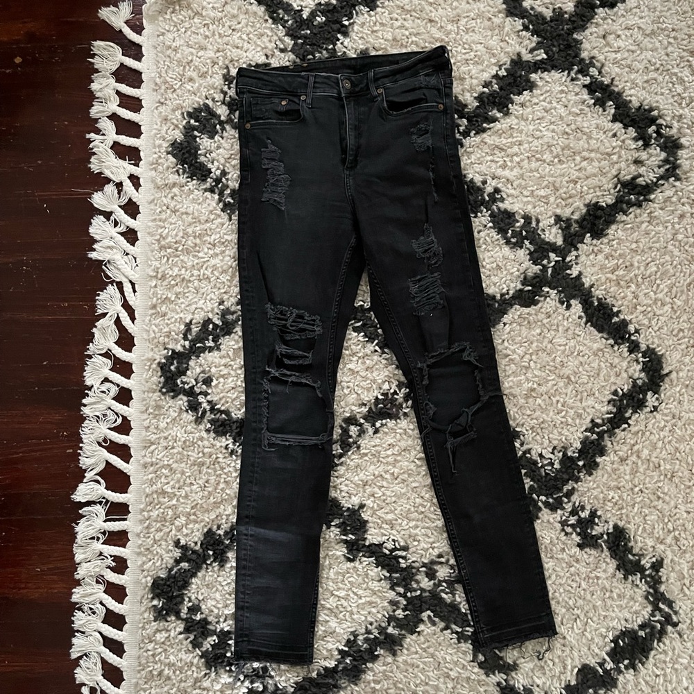 Ripped high waisted skinny jeans